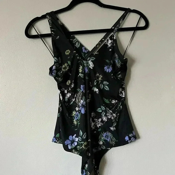 NWT AFRM Revolve Women's Celyn Sleeveless Bodysuit  - Medium - Picture 2 of 5